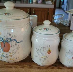 International china company (RARE)cannisters